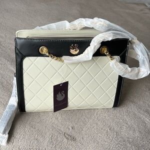 Gloria Vanderbilt black and white Faux Leather satchel bag with chain strap